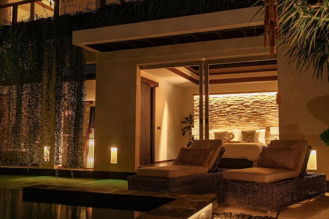 Sunset Palms Beach Villa Jimbaran Exterior foto